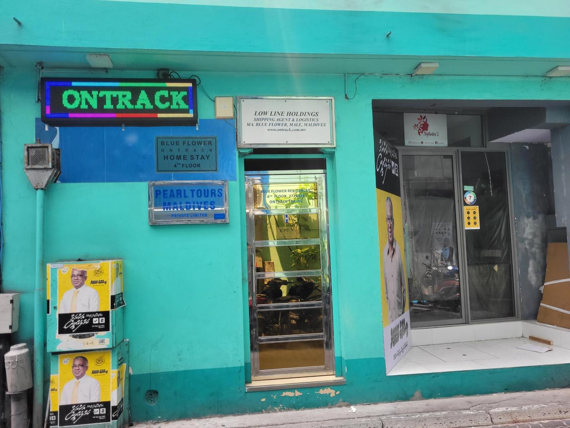 Ontrack Travel Transit Hotel Malé Exterior foto